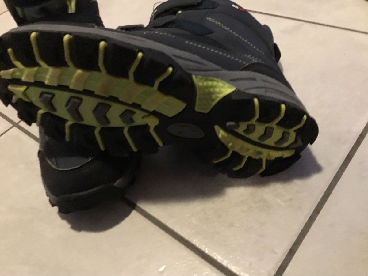 Schuhe für Jungen: Outdoorschuhe KangaROOS Grösse 35 – Gebraucht aus Triesen von Trisuna 2