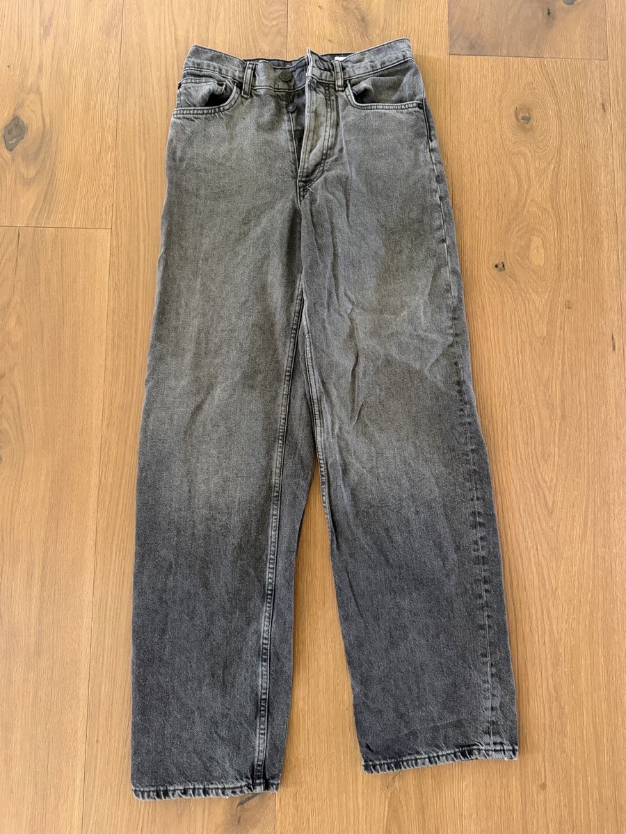 Zara Jeans: Jeans Zara grau – Gebraucht aus Meilen von laraherre