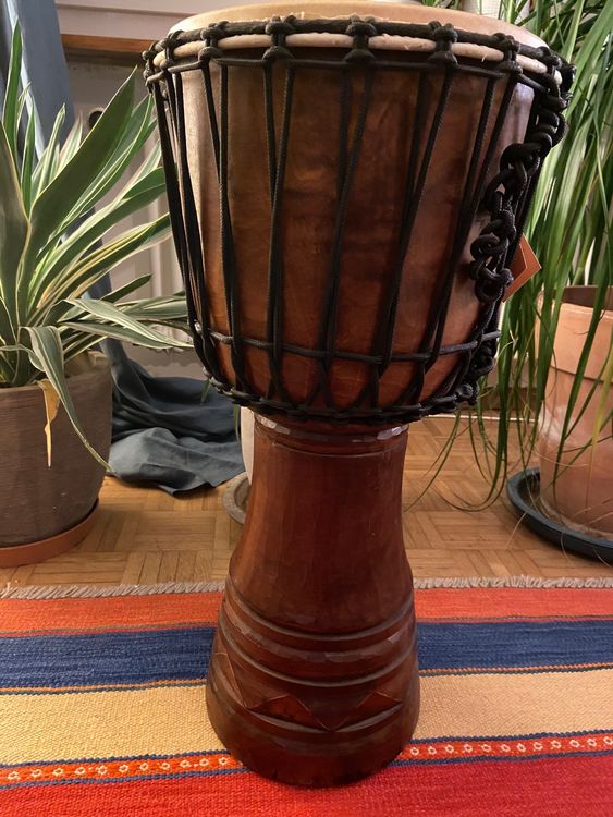 Grosses Djembe 60 cm hoch, neuwertig Kaufen auf Ricardo