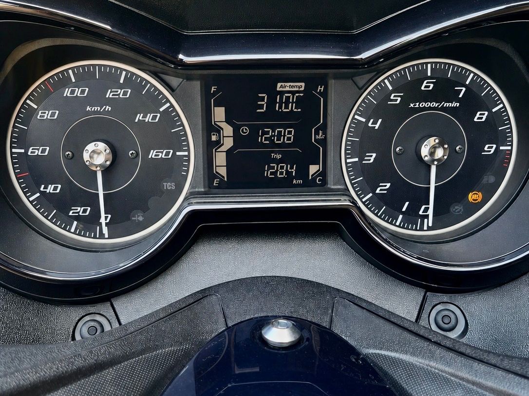 Yamaha Strada: Yamaha Xmax 300 Techmax – Usato da Hombrechtikon venduto da Julien_zrh 4