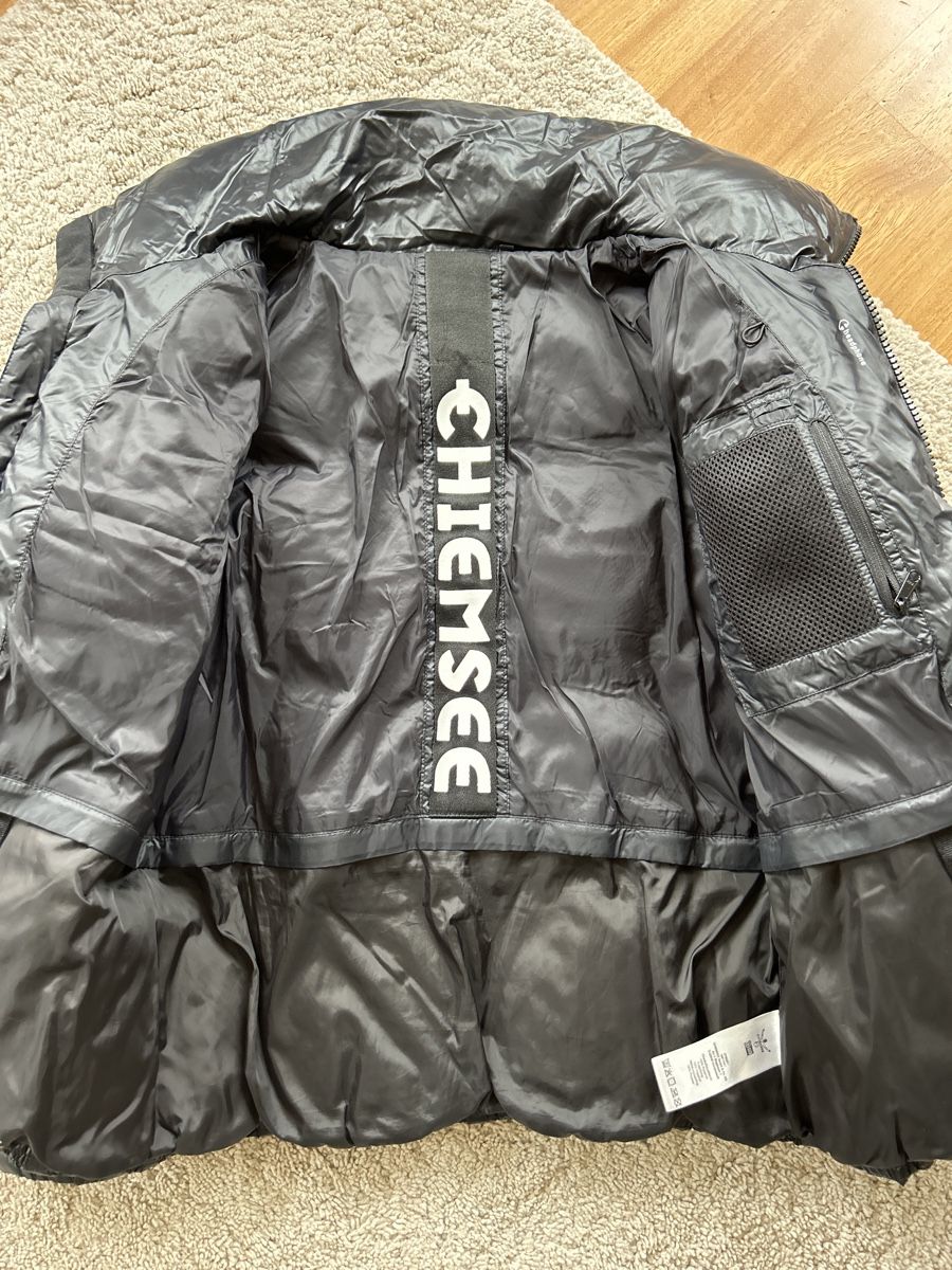 Chiemsee Jacken: Chiemsee Winterjacke Gr S – Gebraucht aus Männedorf von Engellinchen 1