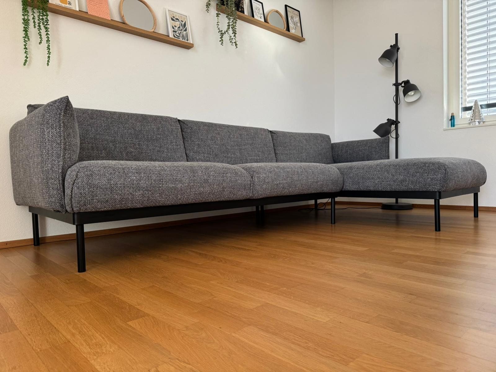 Ikea Sofas: Sofa ÄPPLARYD 3er-Sofa mit Récamiere, Lejde grau/schwarz – Gebraucht aus Ormalingen von zweitakter 4