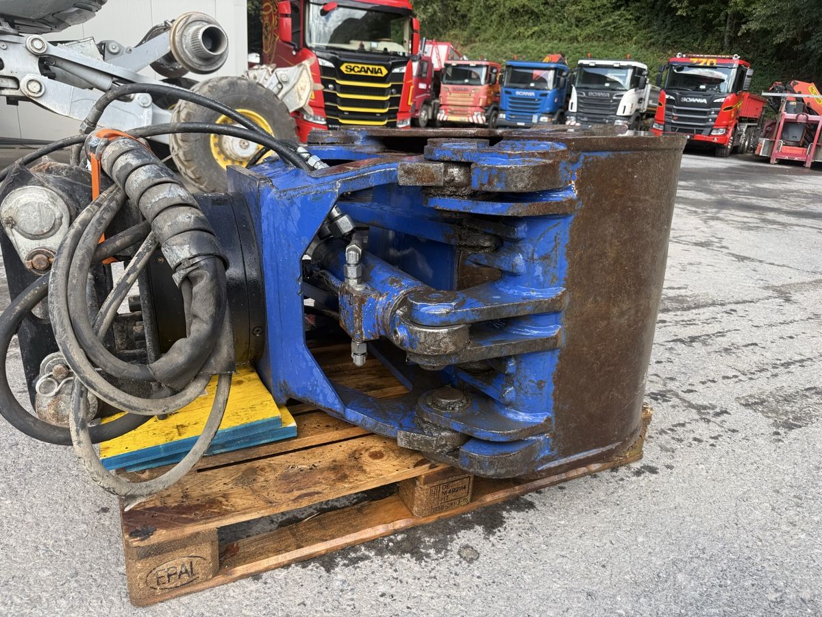 Menzi Muck Escavatori: Grappin Menzi ,Kaiser  – Usato da Villeneuve VD venduto da Tiennot 4