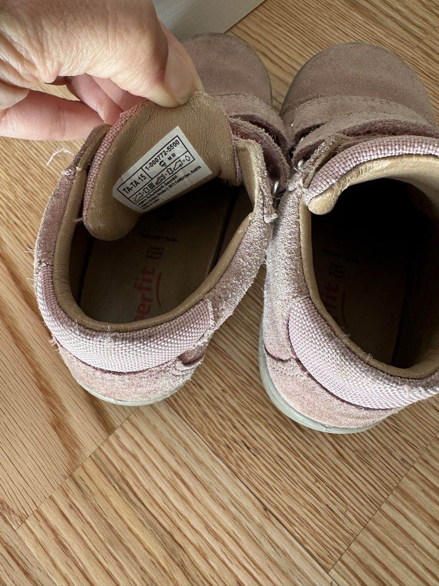 Superfit Schuhe für Mädchen: Superfit Halbschuhe Grösse 23 – Gebraucht aus Zürich von Essences 2