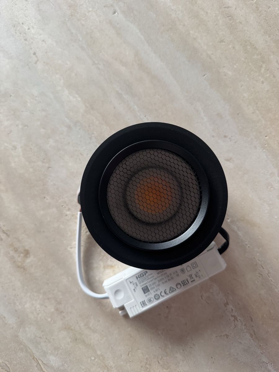 Lampade: Schwarzer LED Einbaustrahler, neu und stromsparend! – Nuovo e nell'imballaggio originale da Chur venduto da rau_6pvc 1