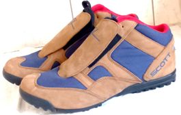 Salomon Laufschuhe 43 neu