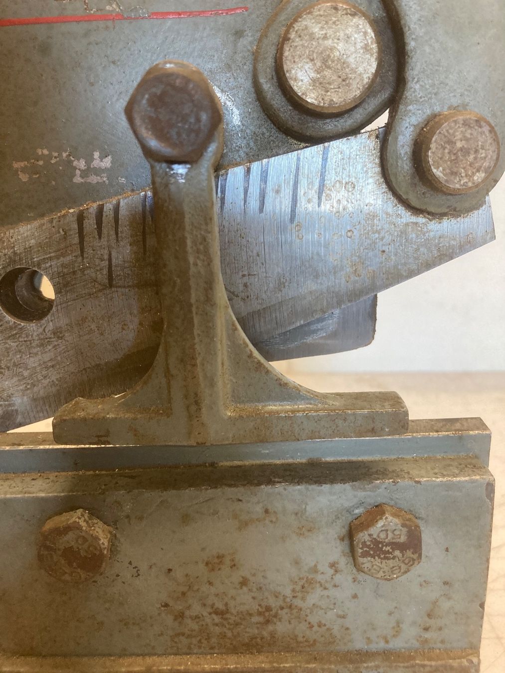 Tutti gli attrezzi: BLECHSCHERE SCHLOSSER GOLDSCHMIED – Usato da Bottmingen venduto da Surubi 2