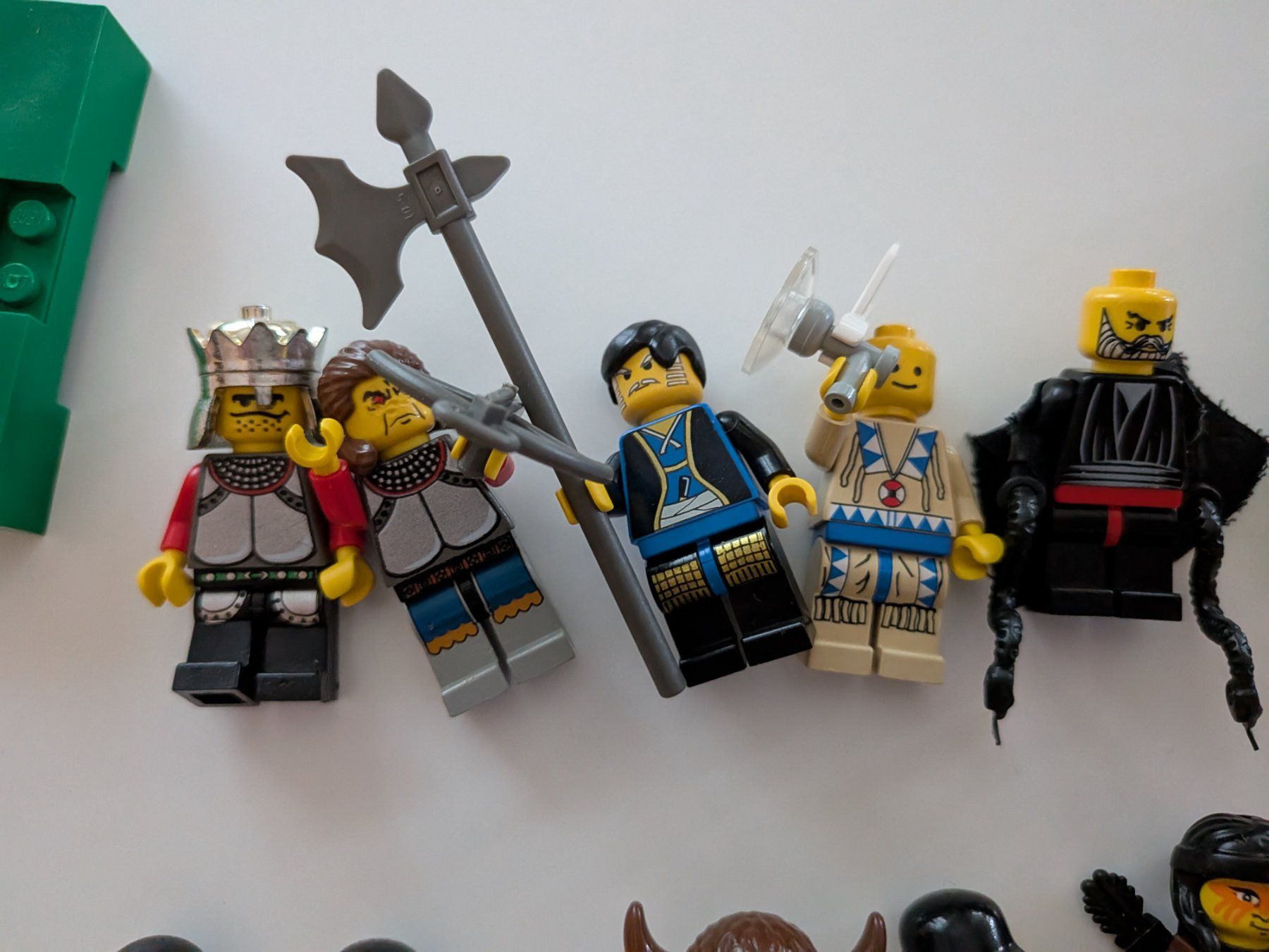 Lego Giocattoli: 17 Mini Lego Figuren – Usato da Emmen venduto da magelan 1