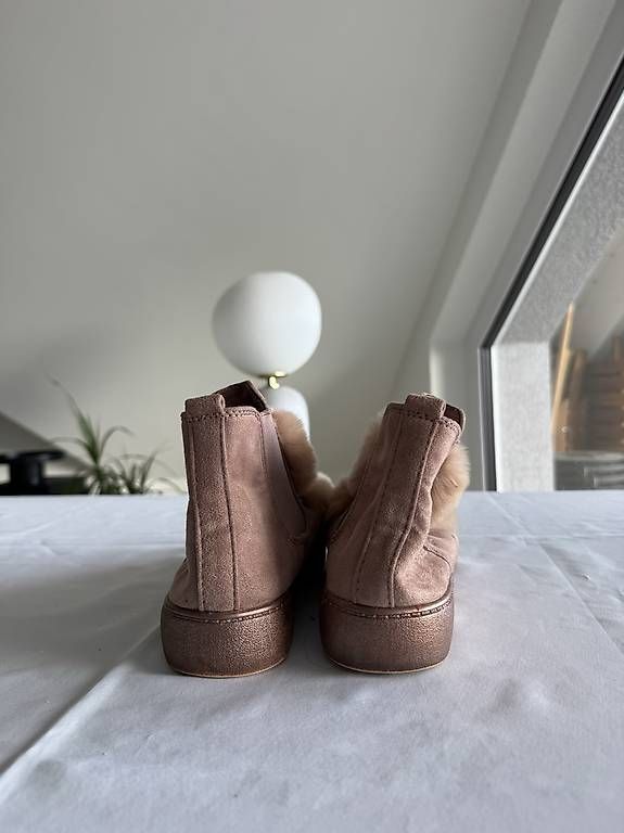 Scarpe da donna: Pinke Fell-Boots mit Pompons – Nuovo e nell'imballaggio originale da Schlieren venduto da gue_m9qk 3