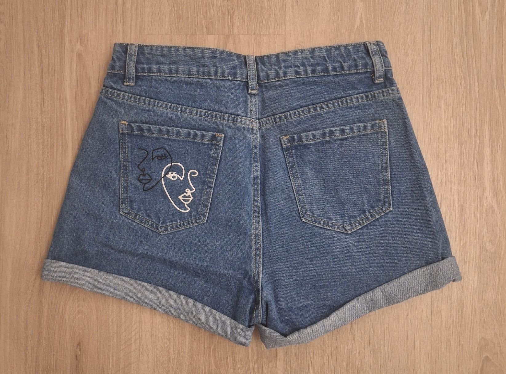 Jeans: Short en jeans, taille S – Nuovo (secondo la descrizione) da Ins venduto da des_vm2v 1