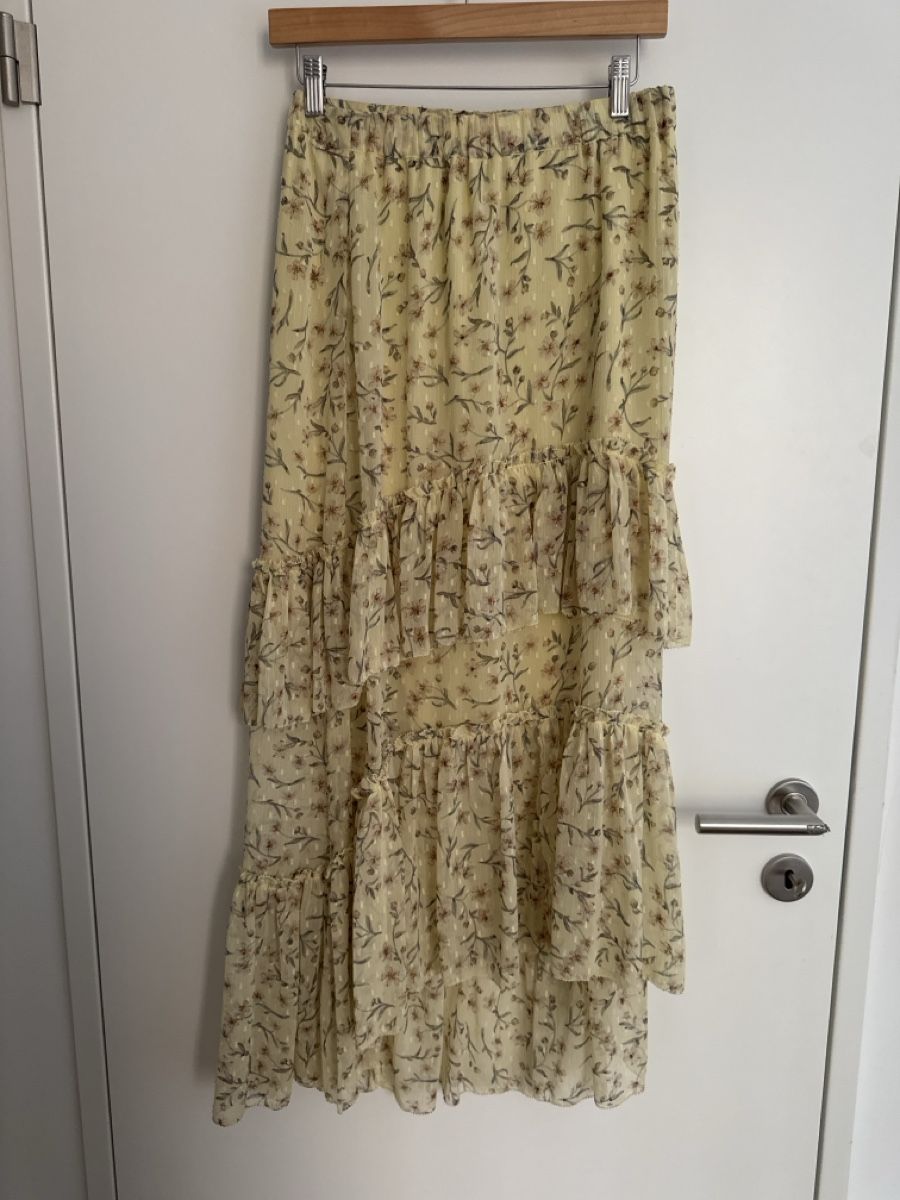 H&M Röcke: H&M Blumenmuster Gelb Groesse S – Gebraucht aus Zürich von dan_ztl5