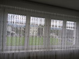 Schöne Gardinen mit Blumenmuster — TOP Zustand — CHF 35
