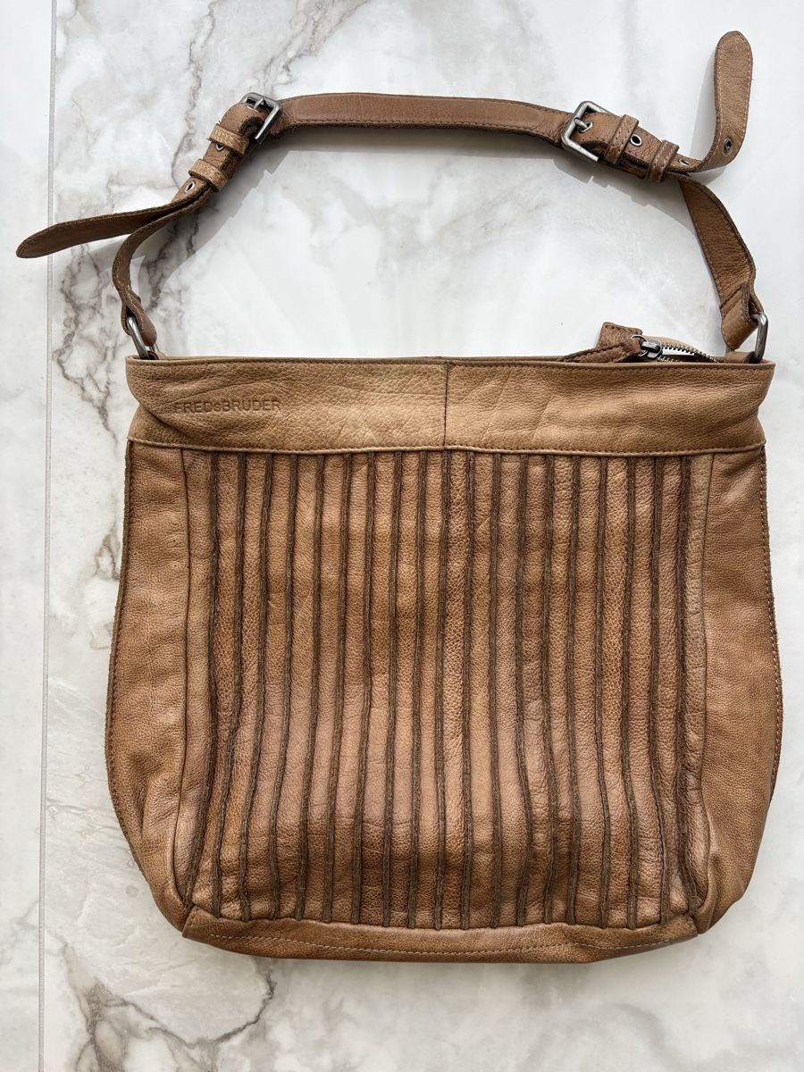 FredsBruder Borse da donna: Ledertasche FredsBruder  – Usato da Estavayer-le-Lac venduto da Mimmy02 4
