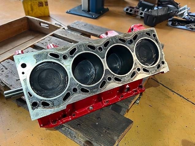 Karts: B201 naturally aspired engine block SAAB 900 Classic – Gebraucht aus Fenil-sur-Corsier von HEMIsphere_Garage
