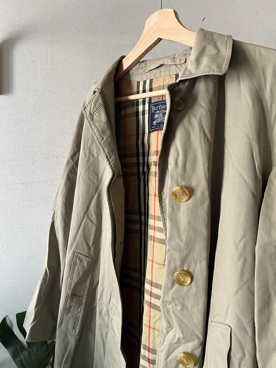 Burberry Cappotti: Burberry Trenchcoat – Usato da Basel venduto da lolixyz