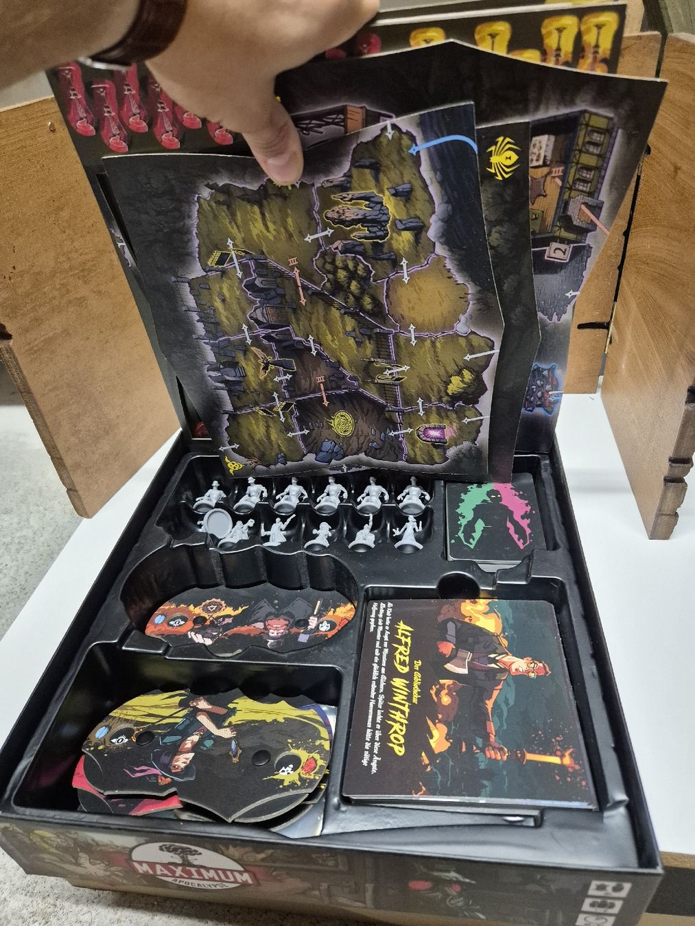 Spiele: Deranged Brettspiel gut erhalten – Neu und originalverpackt aus Bischofszell von Ionspeaker 1