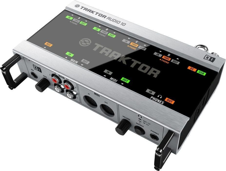Traktor Attrezzatura per studi di registrazione: Native Instruments TRAKTOR AUDIO 10 – DJ Audio Interface – Usato da Bern venduto da ready4heady_ 1