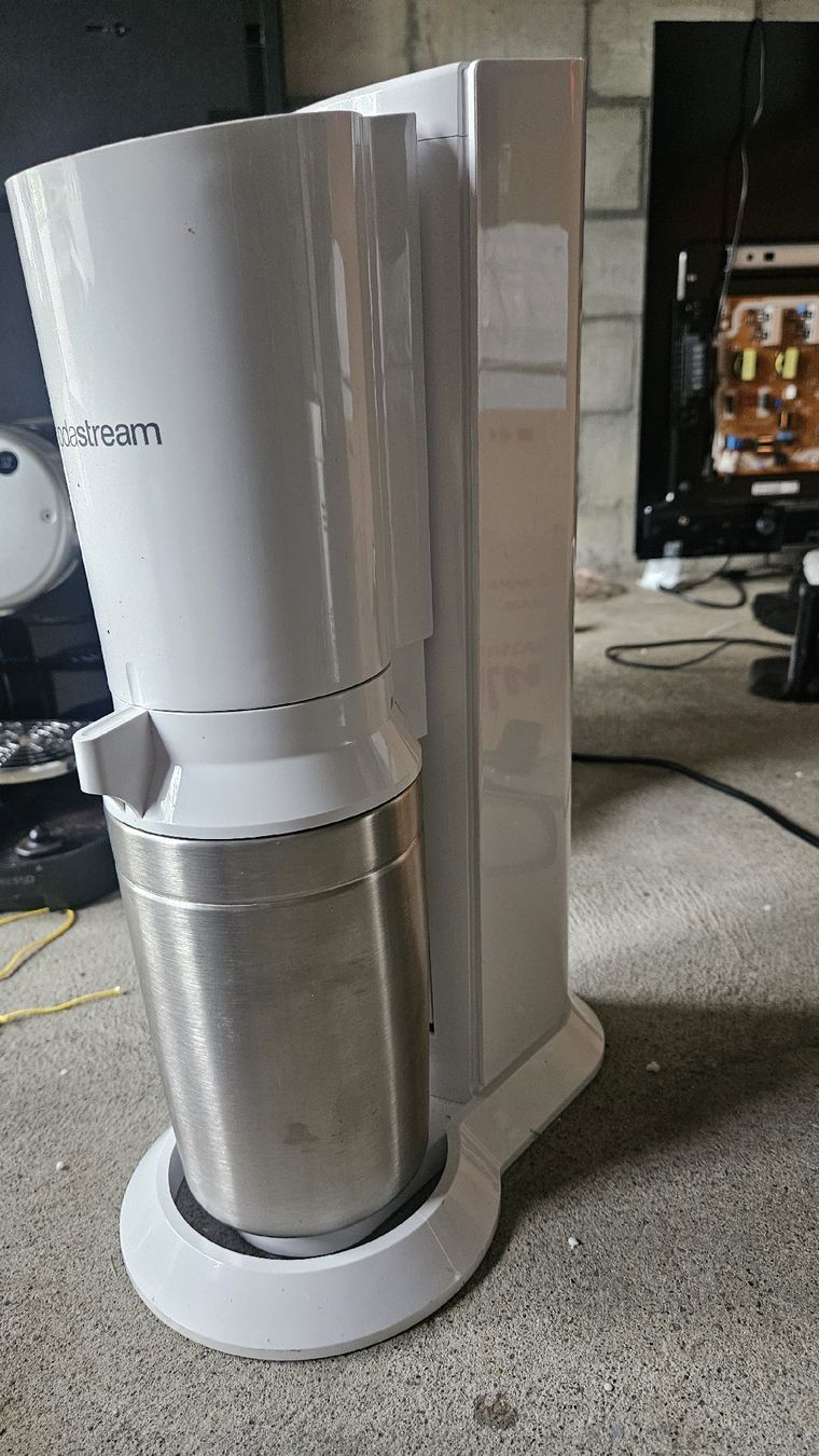 Sodastream Küchengeräte: SodaStream water maker white used condition – Gebraucht aus Sachseln von laz_65cg