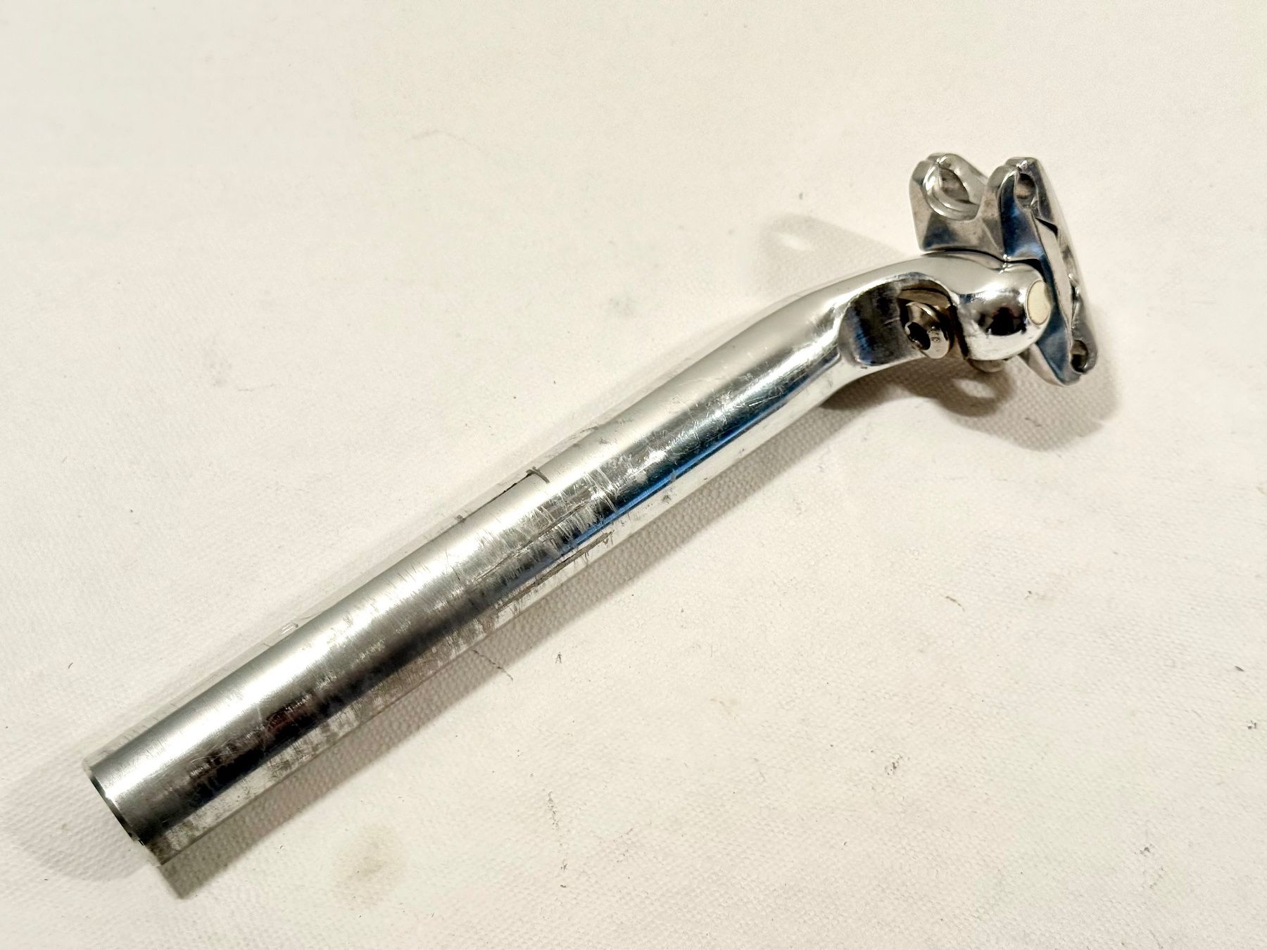 Pezzi di ricambio: Kalloy Sattelstütze Silver 27.2 mm 2602 – Usato da Luzern venduto da bikeandbeltcom 2