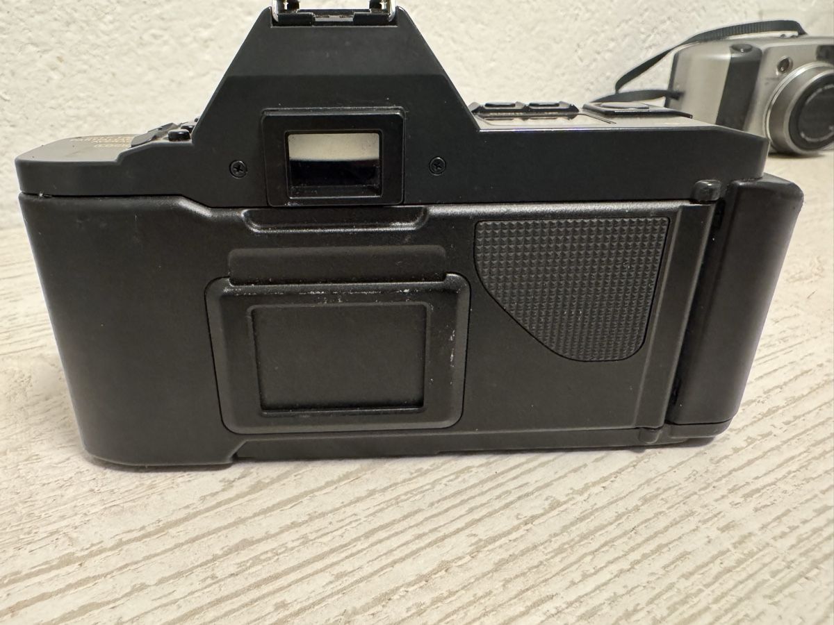 Canon Fotocamera: canon t70 kamera – Usato da Zunzgen venduto da milesdavis76 3