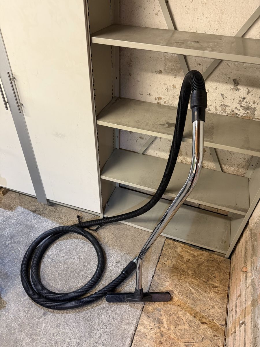 Aspirapolveri & Accessori: F+B Industrie Staubsauger VAC 202 DS – Nuovo (secondo la descrizione) da Rickenbach ZH venduto da Pyro_Iced 3