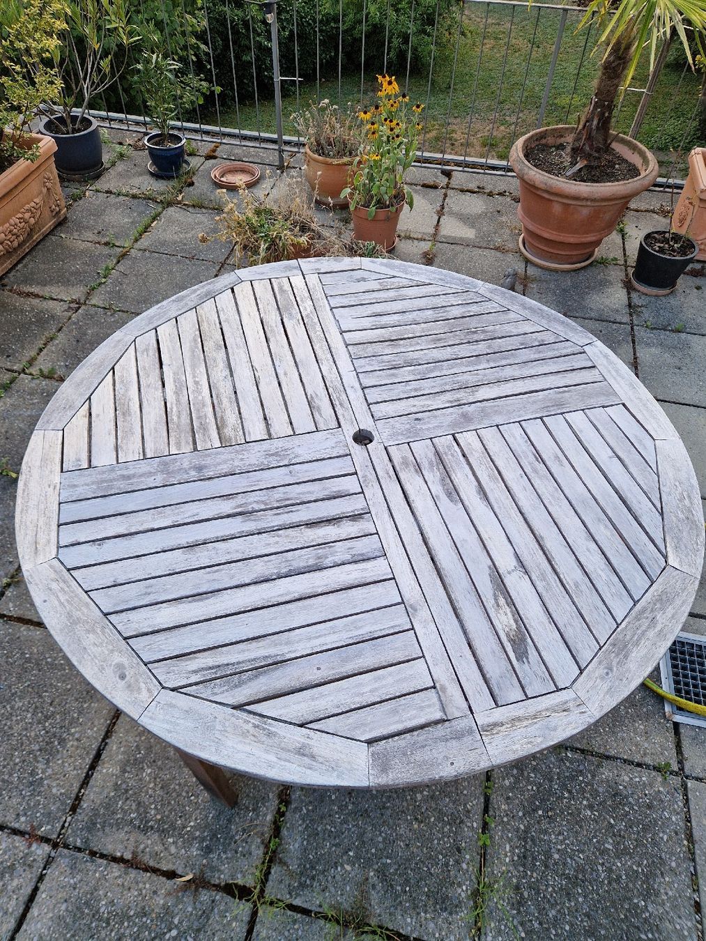 Tables: Gartentisch aus Holz – D'occasion à Zürich par ZHDave 1