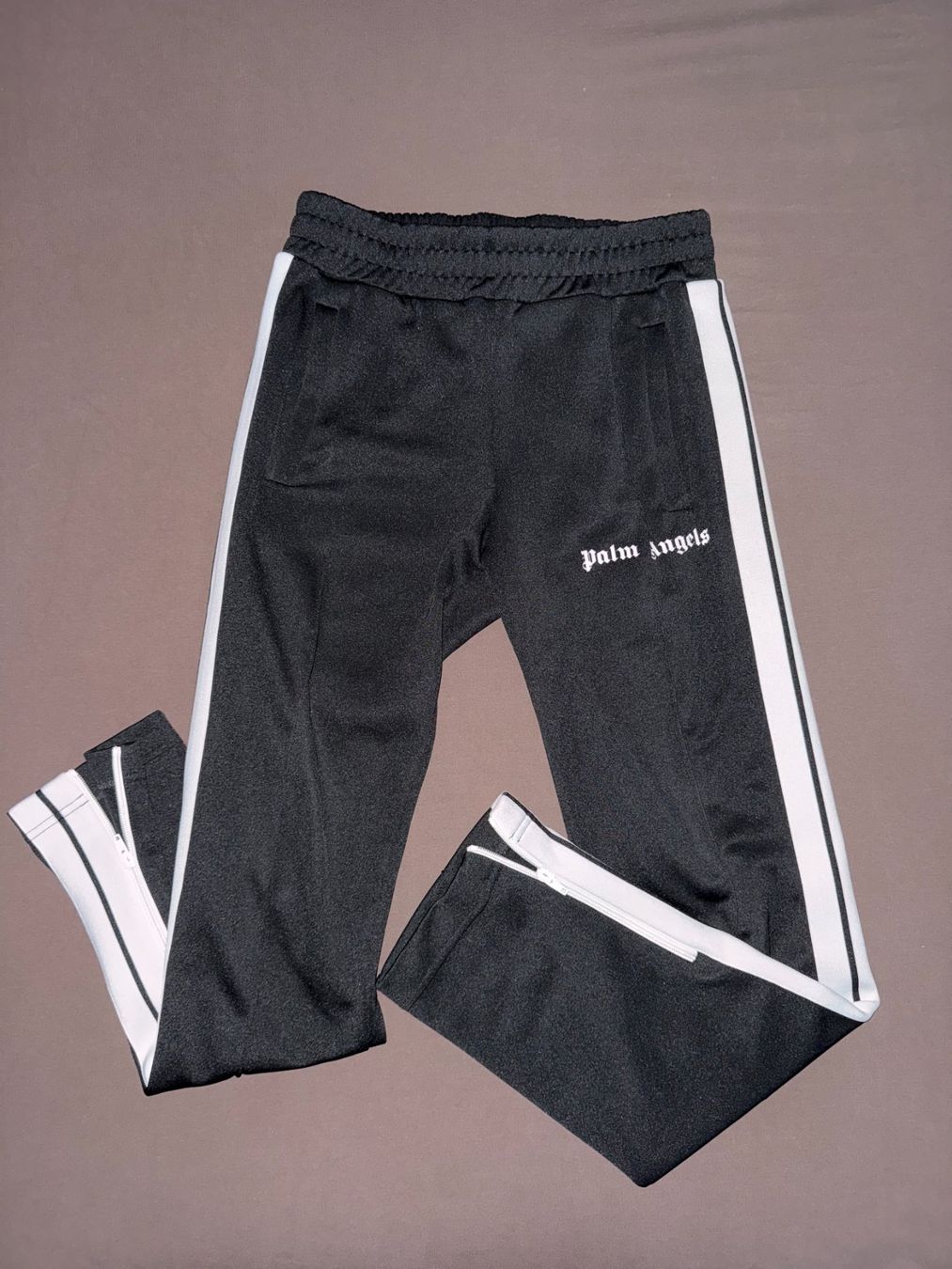 Palm Angels Pantaloni: Palm Angels Logo Track Pants – Usato da Frick venduto da HarleyQuinnIsLove 3