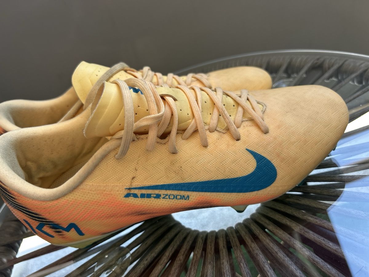 Nike Herrenschuhe: Chaussures de football  – Gebraucht aus Sierre von art_wqf9 6