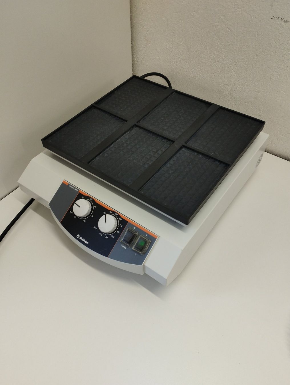 Accessori da laboratorio: Heidolph Titramax 1000 Shaker – Usato da Niederdorf venduto da LeptonAG_Labor