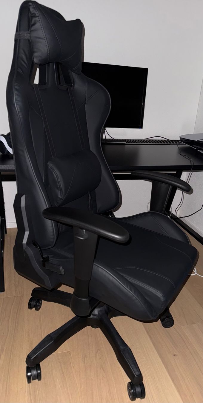 Sedie: Gaming Stuhl ergonomisch NEU – Nuovo (secondo la descrizione) da Horw venduto da ver_kls9 1