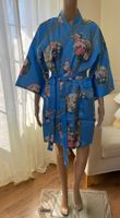 Japanischer Kimono mit Blumenmuster *Neu*