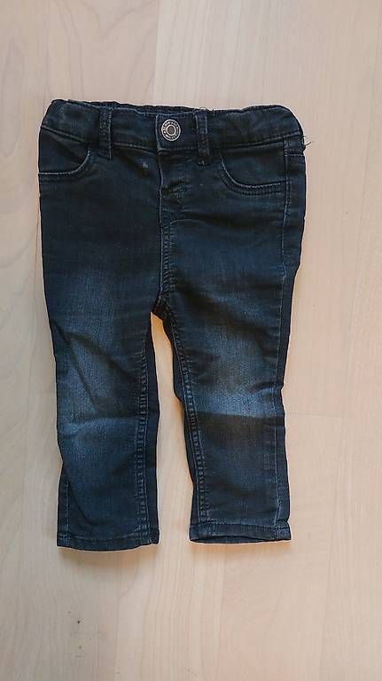 Pantaloni: Jeans – Usato da Wohlenschwil venduto da fabulous86 1