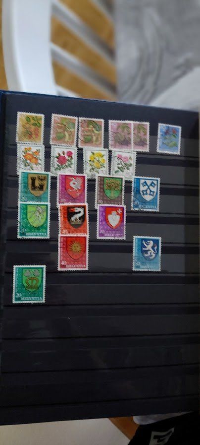 Tous les timbres: Collection de timbre suisse et etranger – D'occasion à Neuchâtel par NEMP 4