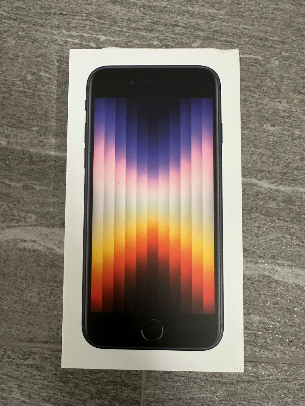 Apple Portables: Iphone SE (3rd Generation) 128GB – D'occasion à Sins par wonderer75