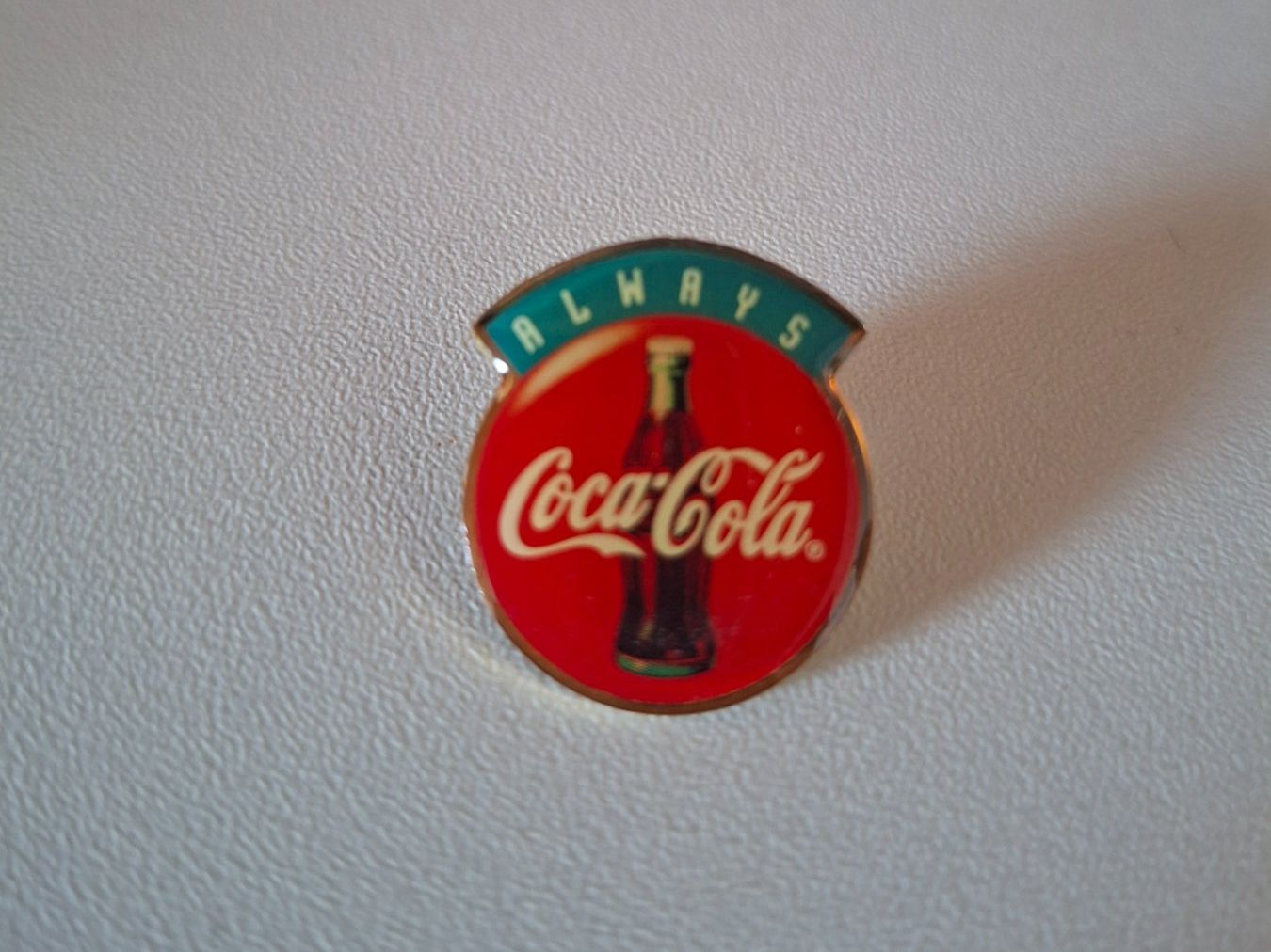 Coca-Cola Plaketten & Abzeichen: Pin Always Coca-Cola – Gebraucht aus Erlinsbach von pfunky