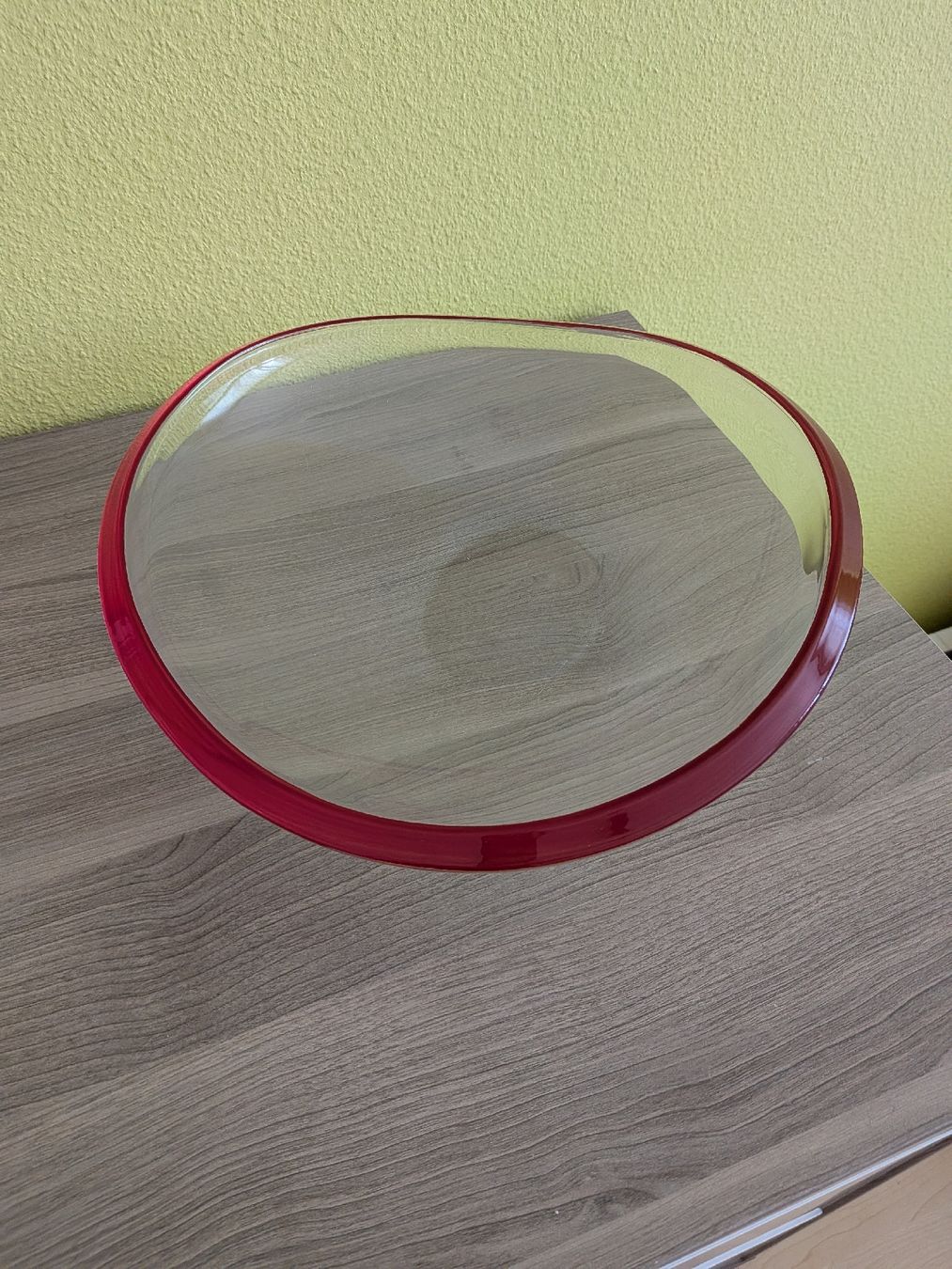 Schalen: NEU! Glas Schalen Set Rot Rand 4 Stck  – Neu und originalverpackt aus Basel von JJ.Elena 4