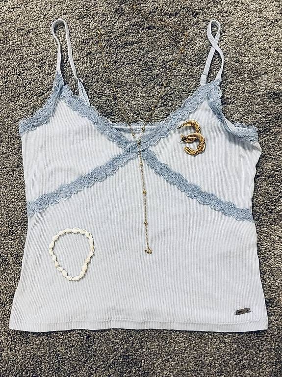 Top: HOLLISTER 2000 croptop – Usato da Schindellegi venduto da fifiselling