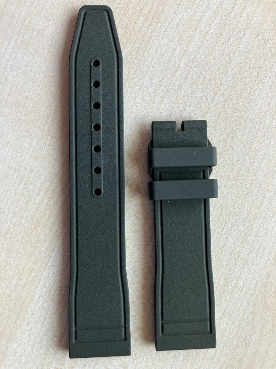 IWC Bracelets: IWC Kautschukband 20mm – Neuf avec emballage d'origine à Schnottwil par rx1_kw7j