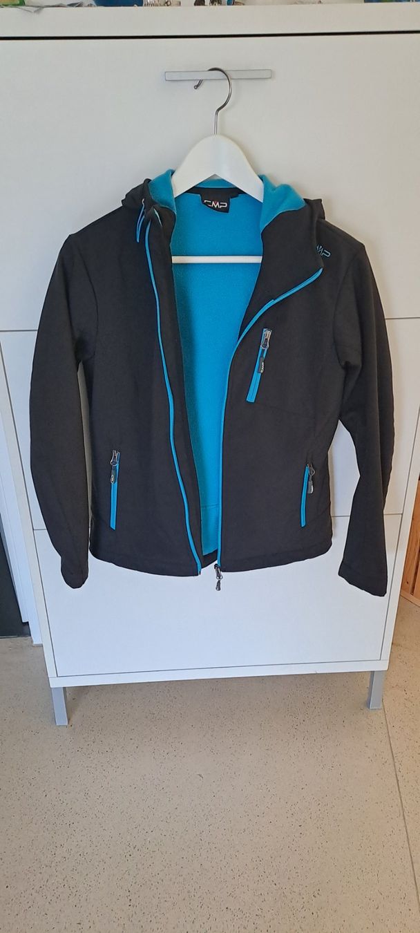 Jacken: Softshelljacke CMP schwarz – Gebraucht aus Zürich von y_m_n5ts