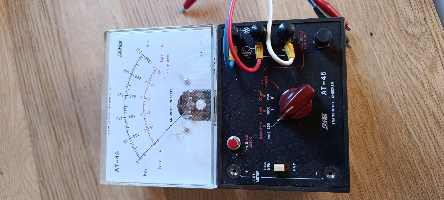 Misurare: Antiker Transistor checker – Usato da Wynau venduto da Zebrafurz 1