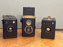 3 alte Vintage Kameras – Voigtländer Brilliant & Boxkameras