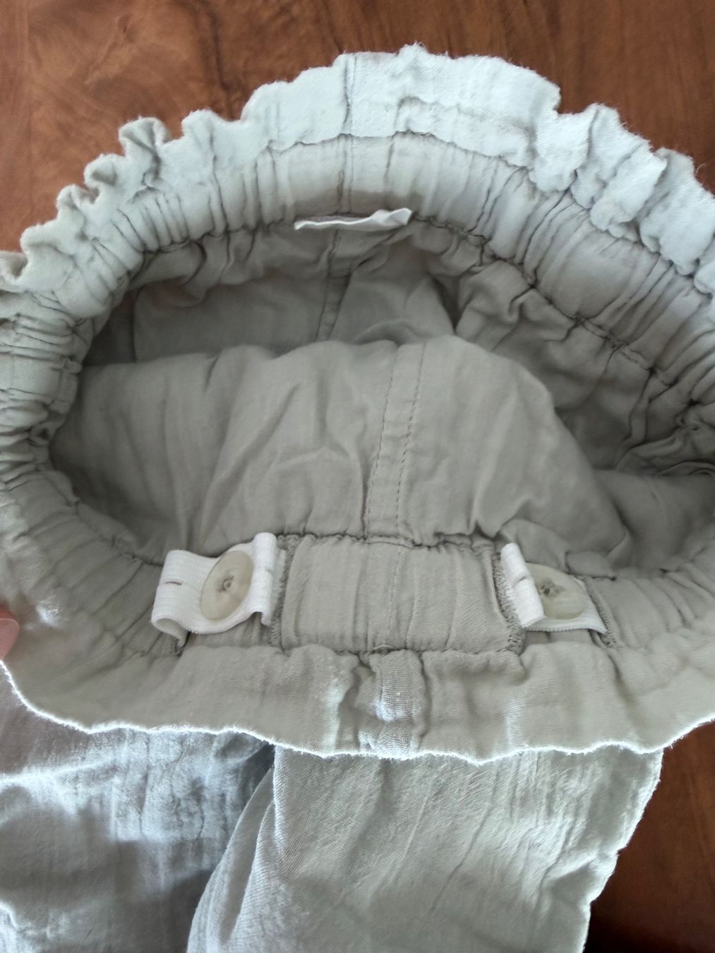 Pomp de Lux Hosen: Musselin-Hose, Pomp de Lux, Grösse 92 – Gebraucht aus Haslen AI von s176 7
