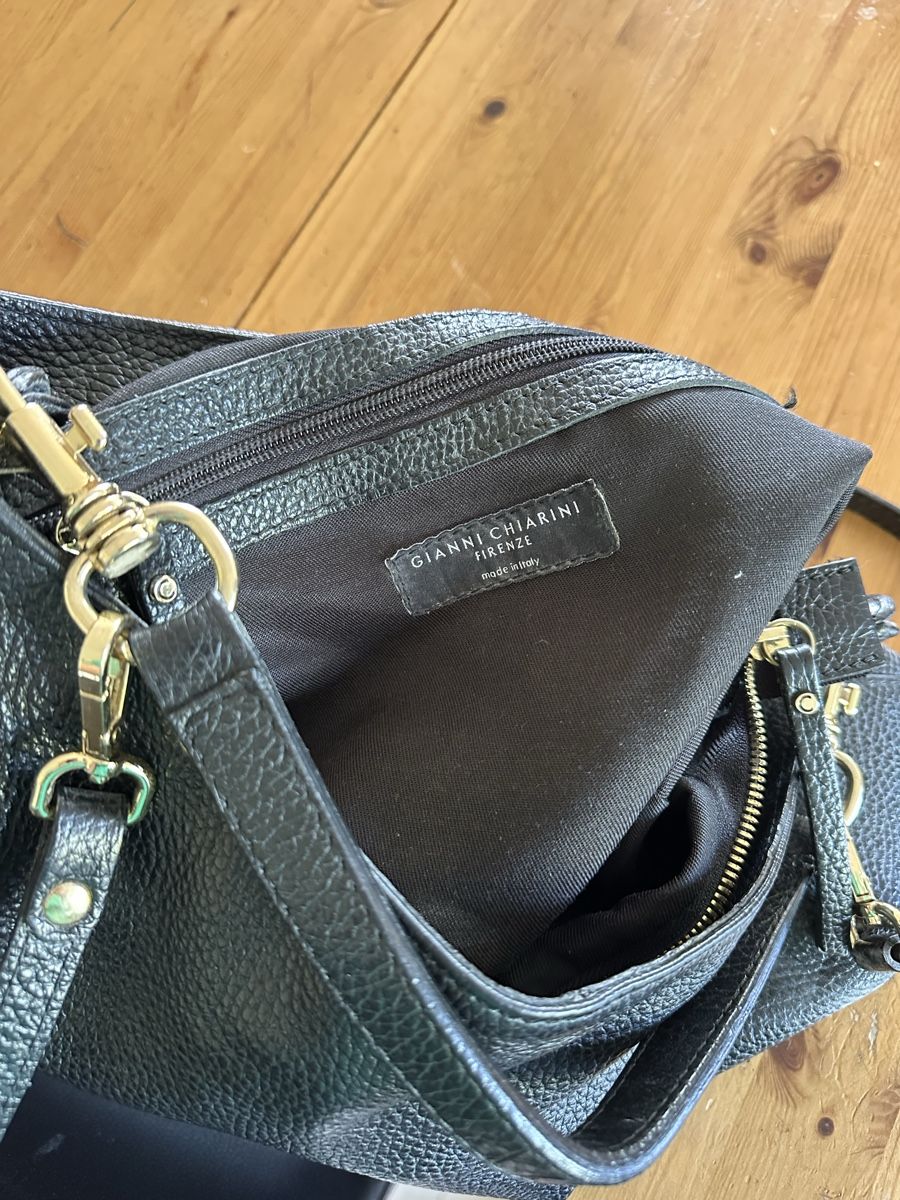 Taschen für Damen: Sac en cuir de bonne qualité – Gebraucht aus Chézard-St-Martin von carolinafa