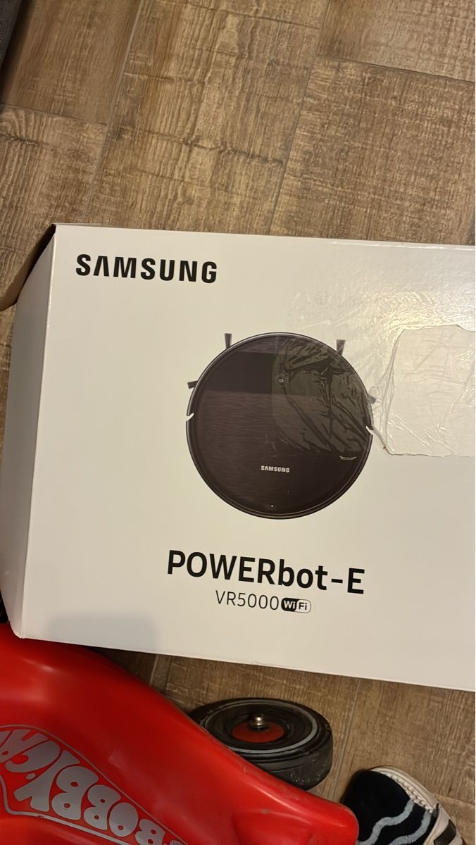 Samsung Aspirapolveri & Accessori: Samsung POWERbot-E VR5000,  wifi – Usato da Lyss venduto da savisan