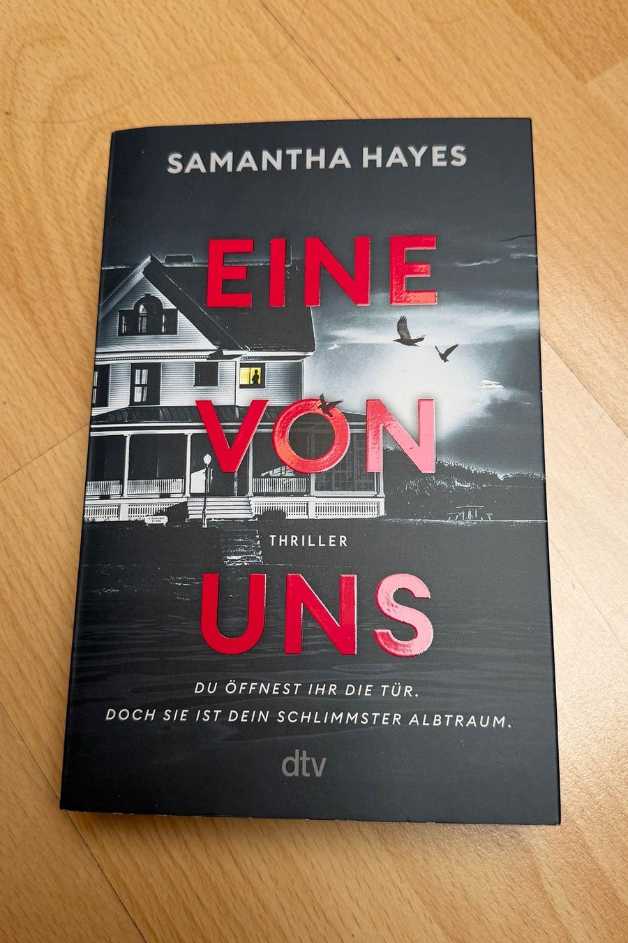 Libri: Roman: Samantha Hayes - Eine von uns – Usato da Herznach venduto da Ricardomaessig