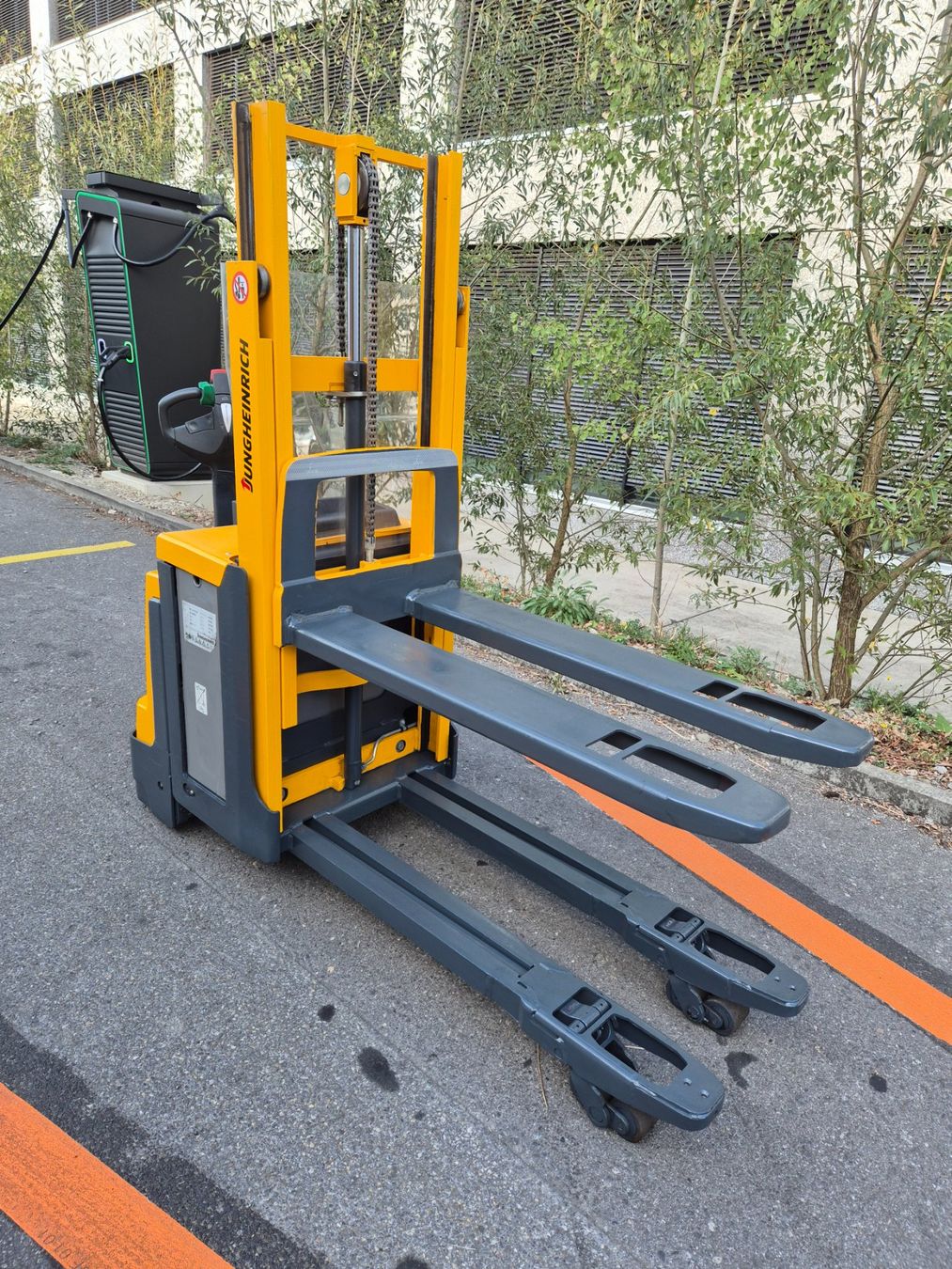 Jungheinrich Carrelli elevatori e a forche: Ameise Jungheinrich EJD220 – Usato da Aarau venduto da LM-Handel