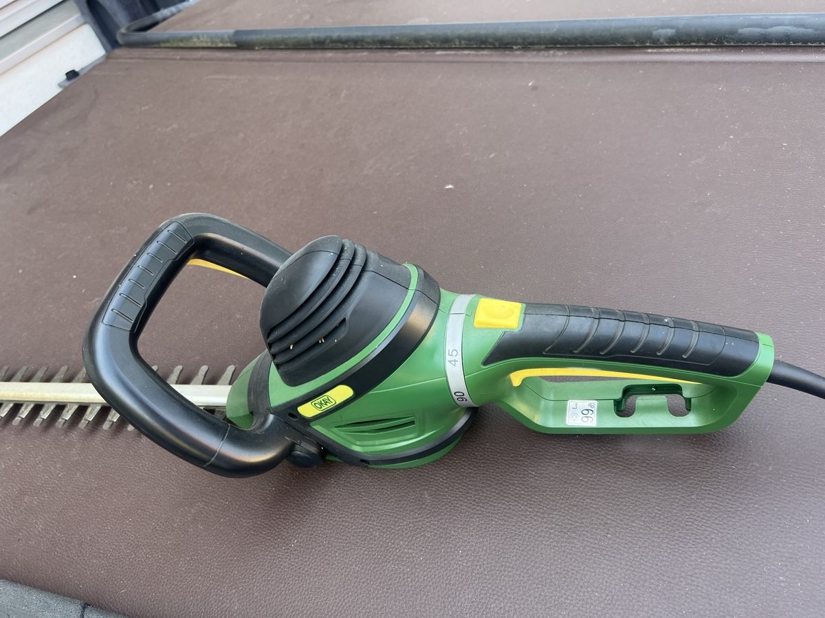 Alle Werkzeuge: Elektro-Heckenschere OKAY EHS 650 mit 650 Watt  – Gebraucht aus Zauggenried von Mr-Jackman 1