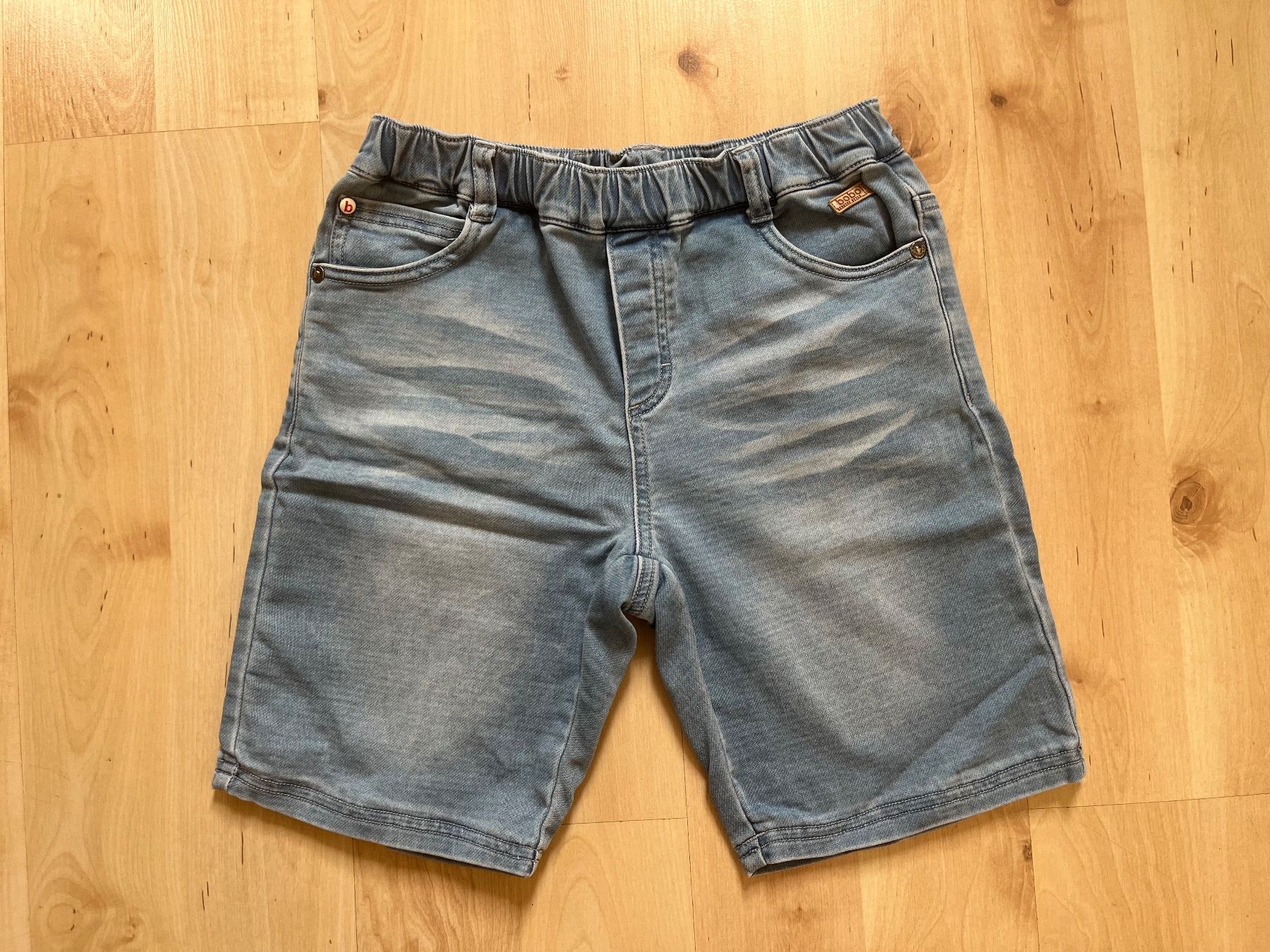 H&M Hosen: Shorts Jeans Gr 146/152 – Gebraucht aus Schwanden GL von Leemueller