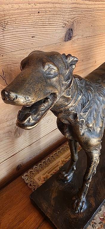 Skulpturen & Statuen: Windhund Terrakota,  signiert – Gebraucht aus Wolfhalden von Nati-Nati 5
