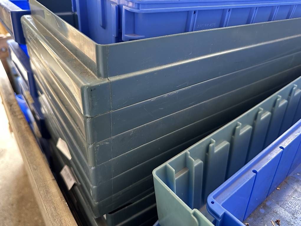 Casse di trasporto: grosser Posten div. Kunststoffkisten über 80Stk. – Usato da Necker venduto da liq24 3